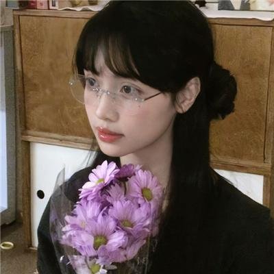 王后伞下